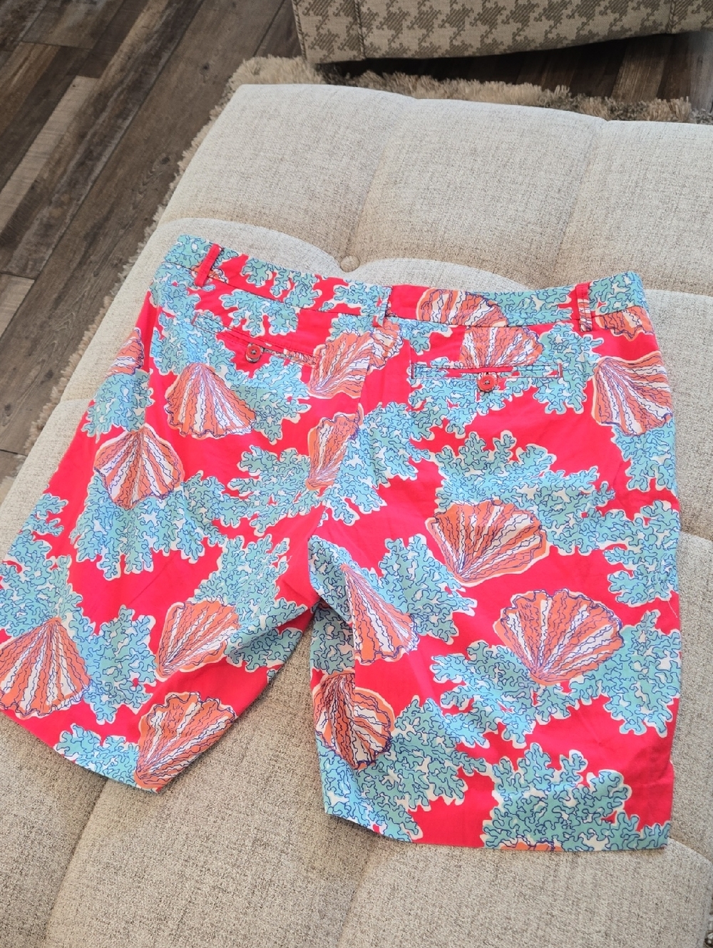 Lilly Pulitzer Vintage Avenue Bermuda Shorts - Picture 9 of 13